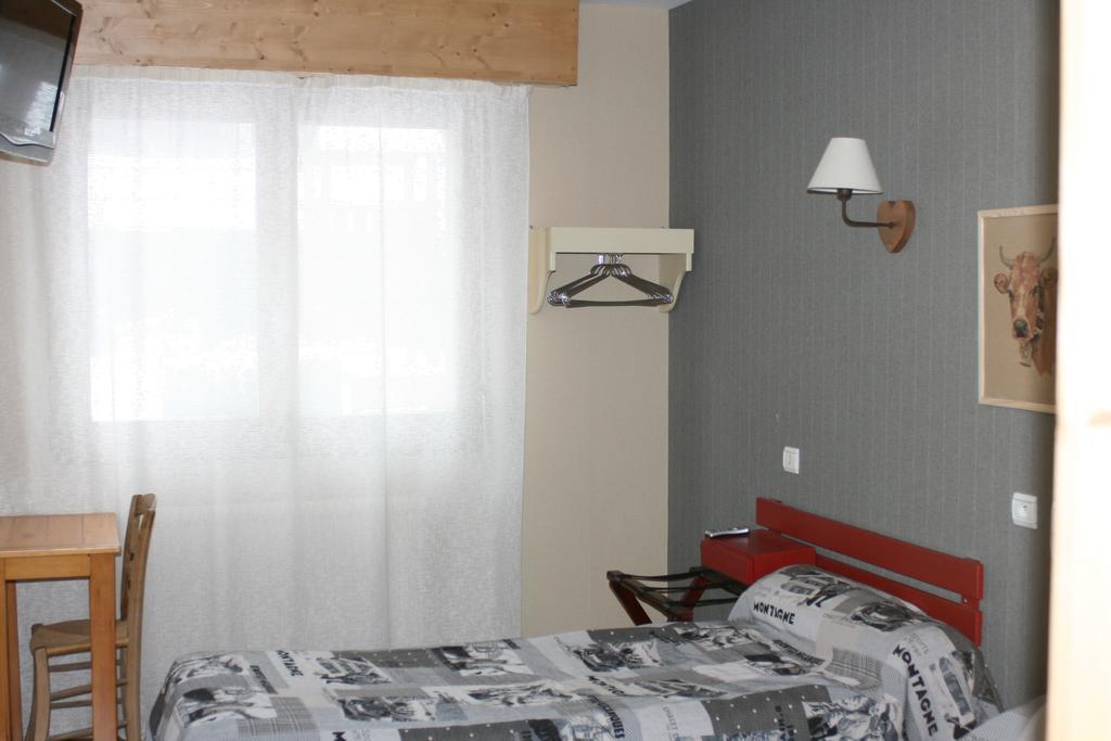 Accueil Savoyard Hotel Mieussy Quarto foto